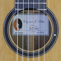 Rosette and label of guitar Eugenio Riba with cedar top and mangoy back and sides, year 2023